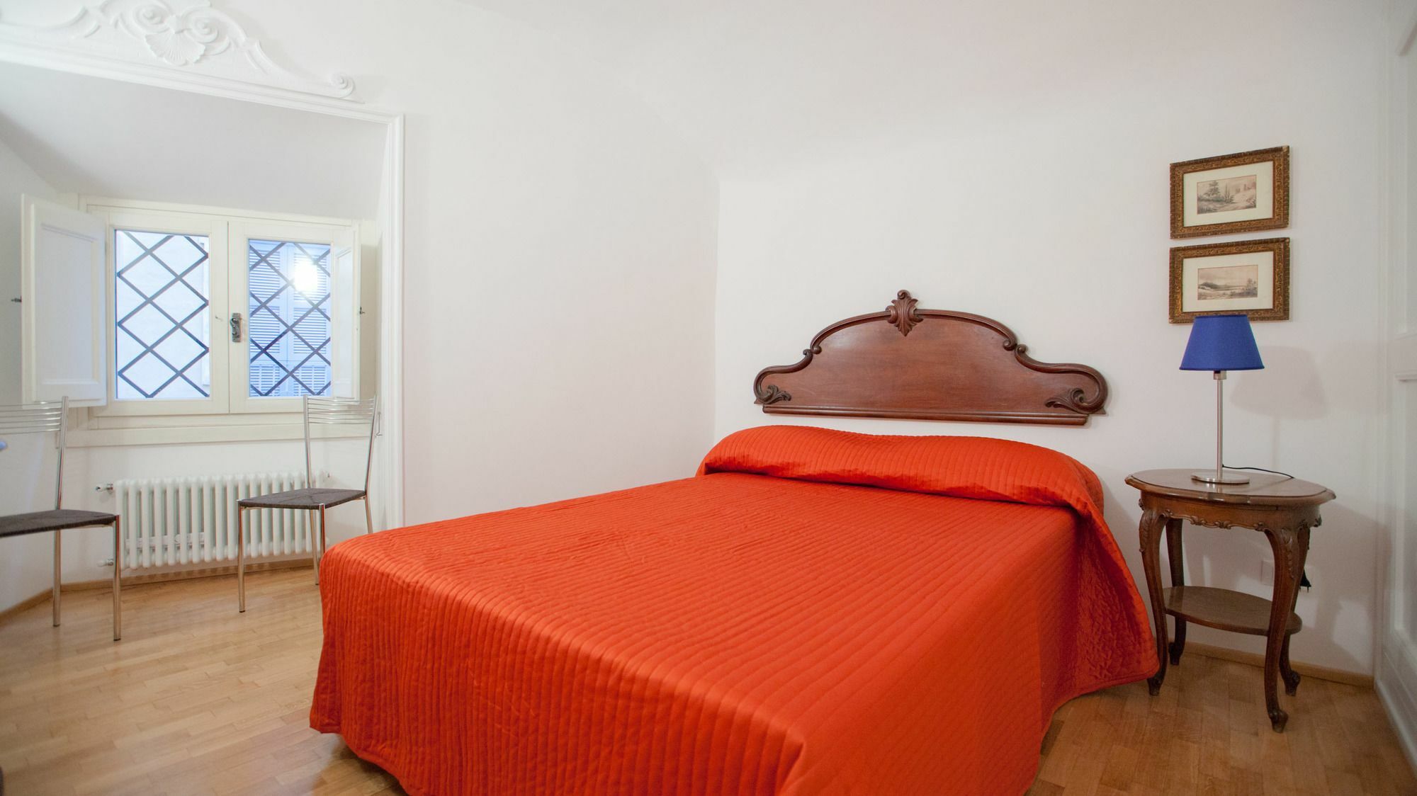 Apartment In Center